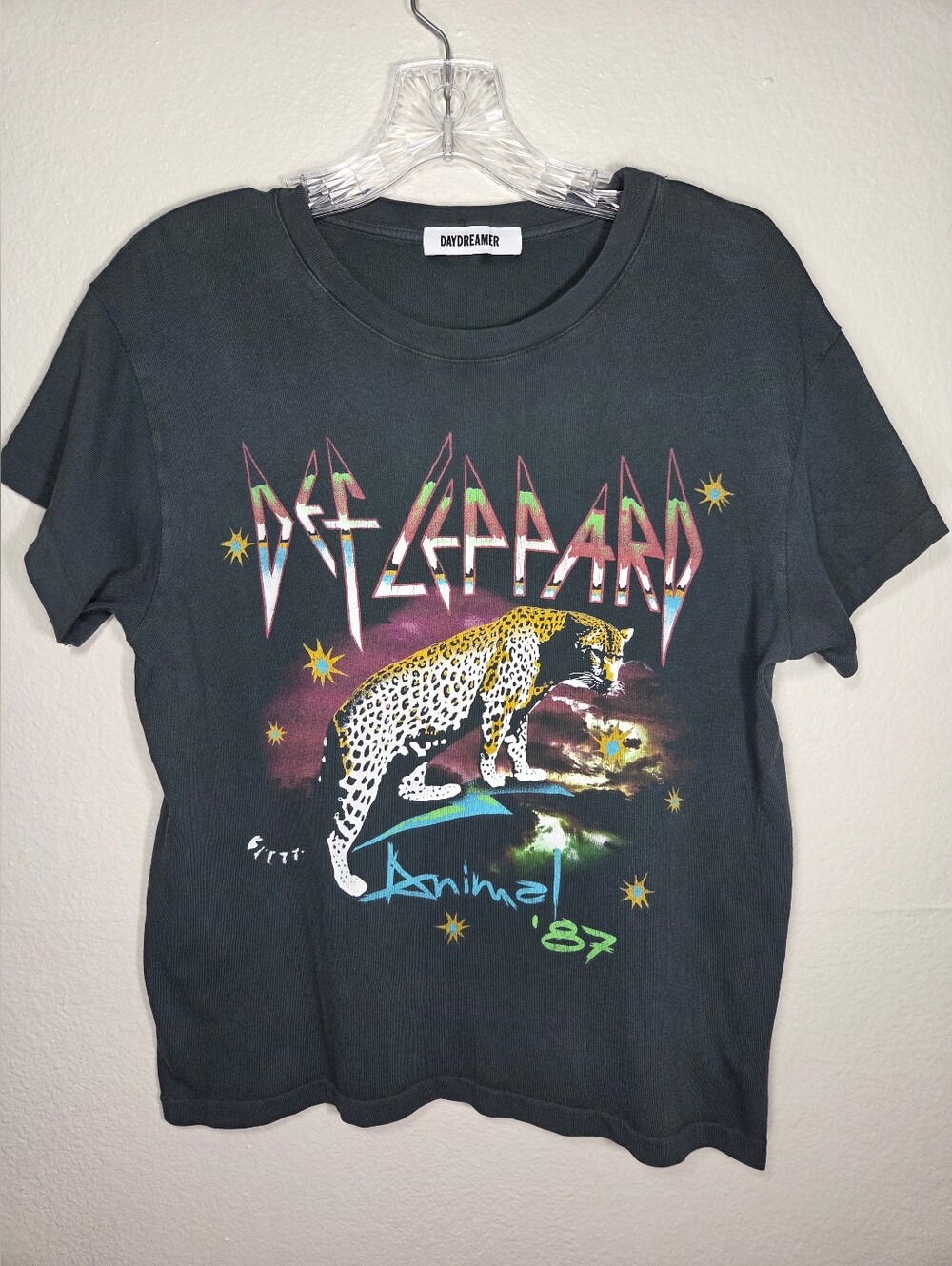 DAYDREAMER Black Def Leppard 'Animal '87' Graphic Tee